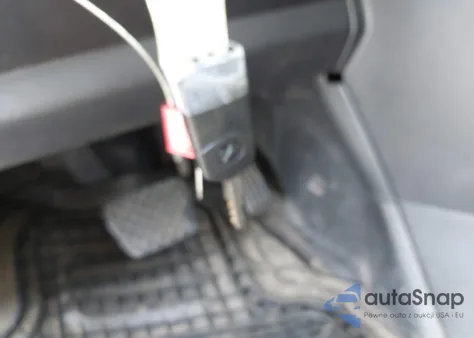 2013 Mazda Mazda5 Touring z USA, uszkodzony, nr VIN JM1CW2CL2D0152347